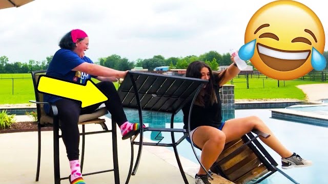 ПОДБОРКА ПРИКОЛОВ Я РЖАЛ ДО СЛЕЗ, ЛУЧШИЕ ПРИКОЛЫ 2025 СМЕШНЫЕ ВИДЕО, ДЕВУШКИ , ПОДБОРКА ПРИКОЛОВ смотреть онлайн