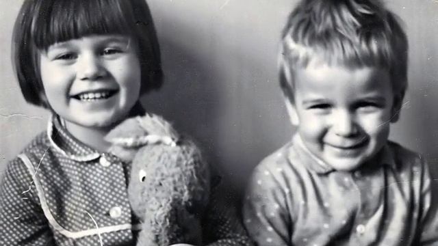 Мои старшие дети в далёком детстве