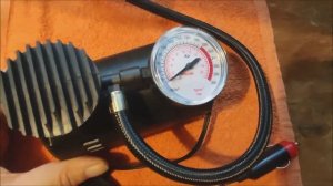 Мини компрессор и мини зарядник для автомобиля.