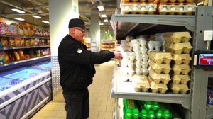 Роспотребнадзор Югры изъял из продажи 11 тонн некачественных товаров