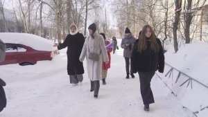 Специалисты администрации очередной рейд по уборке снега провели в центре города