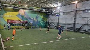 📝Тема: соперник лицом (ведение со сменой направления, финты)