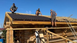 Монтаж бесшумной кровли Гумибо на бане в Подмосковье