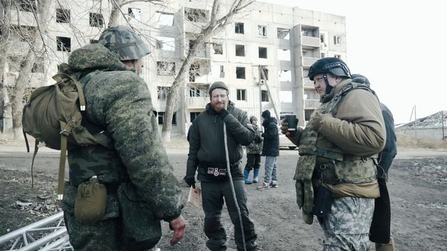 Симфония боя: артисты Луганской филармонии стали героями Мариуполя и прототипами уникального кинопро смотреть онлайн