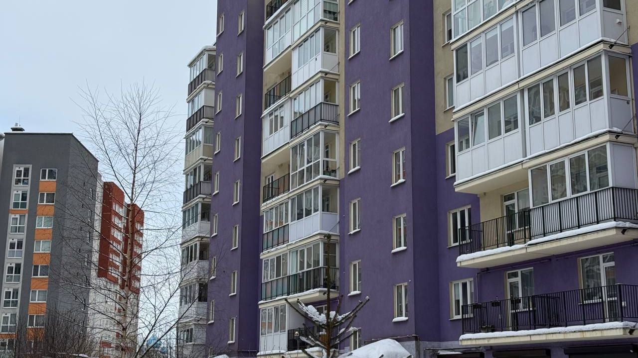 ОДНОКОМНАТНАЯ КВАРТИРА на Сельме, в тихом и спокойном районе.
