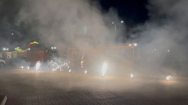 Наземный фейерверк на свадьбу 2025