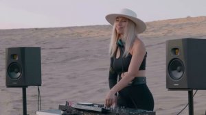 SAVIELA -  Sound of the Sand  [Melodic Techno Progressive House Set 2025]