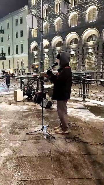 УЛИЧНЫЕ МУЗЫКАНТЫ смотреть онлайн