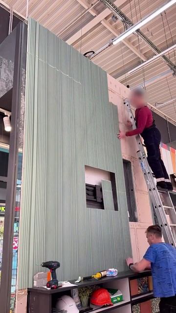 Монтаж панелей Hi Wood в Обойкин