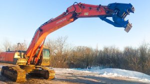 Крушит и грызёт со стальной хваткой. Бетонолом со сменными зубьями на экскаваторе Хитачи