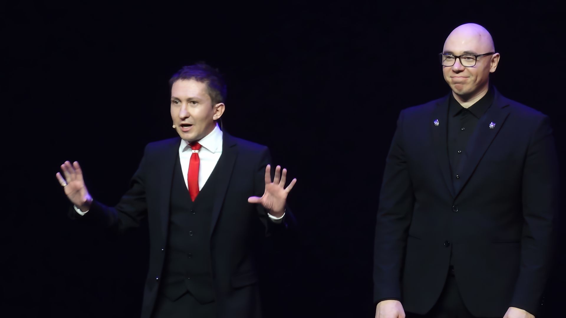 Show Juggler смотреть онлайн