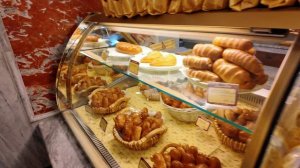 ВНУТРИ ГЛАВНОГО УНИВЕРМАГА МОСКВЫ ГУМ и историческая атмосфера центра