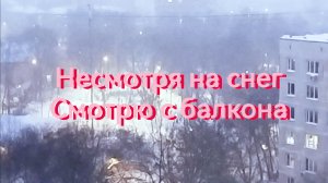 Москву засыпает: масленица под снегом