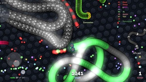 В поисках удачи в Slither.io...