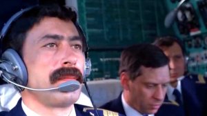 ХОТИТЕ ИЗ САМОЛЁТА ВЫПРЫГНУ??? сцена из фильма Мимино