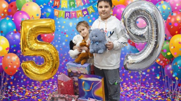 День рождения Мирославы и Степана Распаковка подарков VLOG