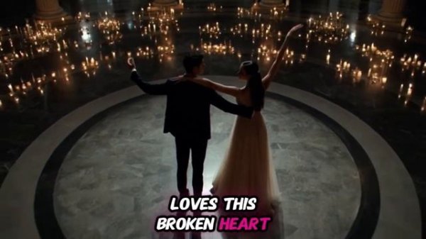 Taylor Swift - Villain in Velvet