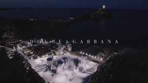 Показ женской коллекции Dolce & Gabbana Alta Moda 2024 Sardegna