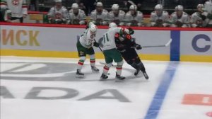 КХЛ. Авангард_АКБ 17022026_3. Силовой прием против двоих казанцев.