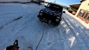 Трактор провалился ! Нива тянет ! Снег почистил ! ХУТОР В ЛЕСУ №985