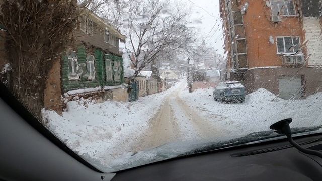 Автостатус в Яндекс Еде  снегопад в Воронеже