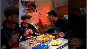 Ты чё вообще творишь! Давай бабки! Фрагменты из сериала "33 кв\м²".