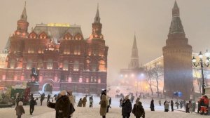 ЗИМНЯЯ МОСКВА 2026 Снежная прогулка у Кремля и новогоднее настроение