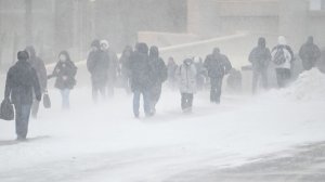 «Циклон Валли» обрушился на Москву. Снегопад заметает столицу с самого утра