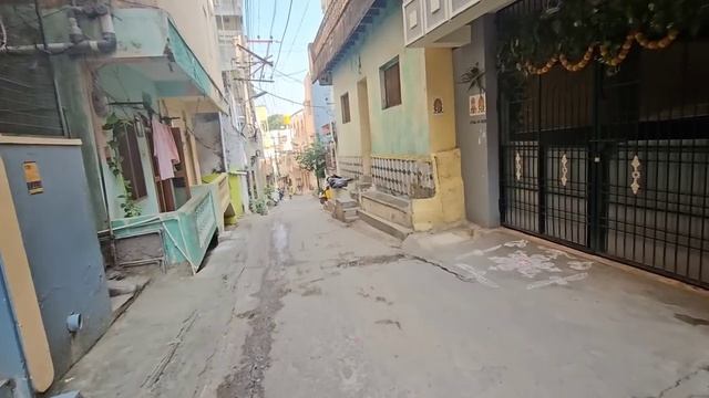 В ашрам с мужем. Записалась на массаж. Шикую, роял лайф, купила пармезан! Путтапарти. смотреть онлайн