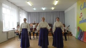 "Гляжу в озера синие", исполняет Вокальный ансамбль "Дар" преподавателей ДМШ