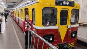 Контакно-аккумуляторный вагон метро