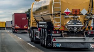 Венгрия и Словакия остановили поставки дизельного топлива на Украину