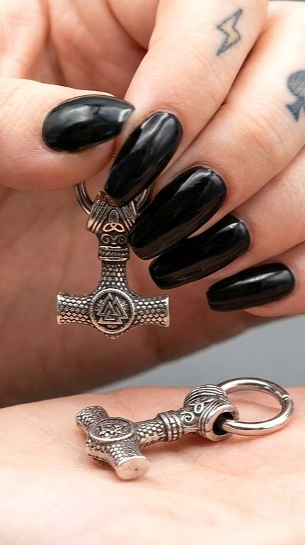 Серьги с подвесками "Молот Тора церемониальный" от StarfallShop