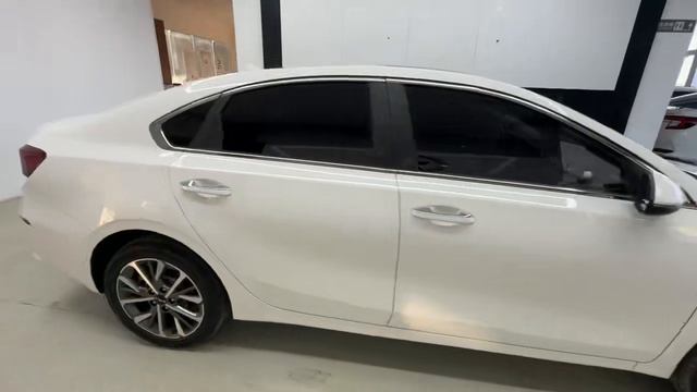 Kia K3 2021 1.5L CVT Fashion Edition смотреть онлайн