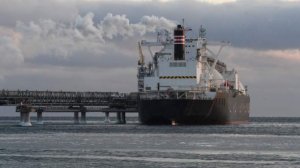 В РФ начнут выпускать новые экологичные судовые двигатели