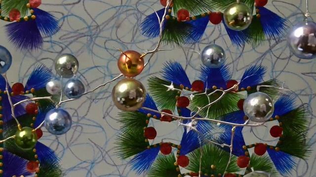 dreamina-2025-12-03-4488-Круглые объекты вращаются по часовой стр... смотреть онлайн