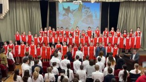 Поклонимся великим тем годам