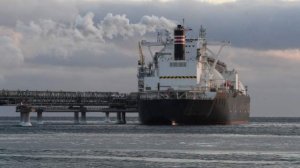 В РФ начнут выпускать новые экологичные судовые двигатели