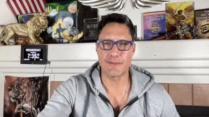 Гиганты после перезагрузки: Спящие гиганты: что скрывает Теневое правительство.Исмаэль Перес