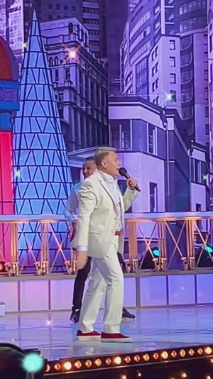 Ни о чём я не жалею ☀️ Александр Добронравов 🎤 #александрдобронравов #юмор #смех