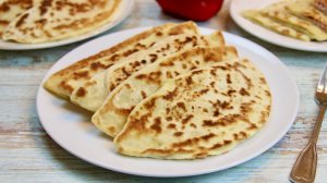 Сметанные лепешки и три варианта начинок
