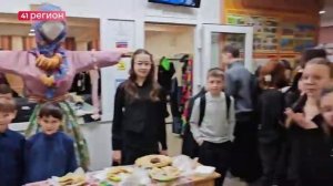 УТРО В ШКОЛЕ № 24 ПЕТРОПАВЛОВСКА УЖЕ 4 ДЕНЬ НАЧИНАЕТСЯ С ВКУСНЫХ БЛИНОВ•БЕЗ КОММЕНТАРИЕВ