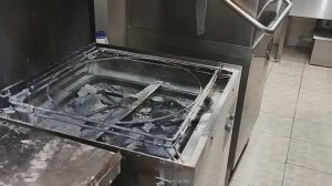 Apach посудомоечная машина (купольная) сгорела.