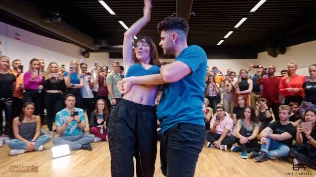 Luis Andrea Cobardes al amar Dj Clau Бачата Bachata Sensual LadyStyle Footwork MenStyle лучшее 2025 смотреть онлайн