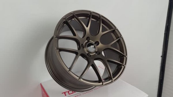 Диски Topwheels F01 18 9.0J Satin Bronze