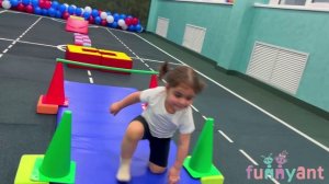 Эстафеты у малышей ко Дню Защитника Отечества Funny Ant Malahovka