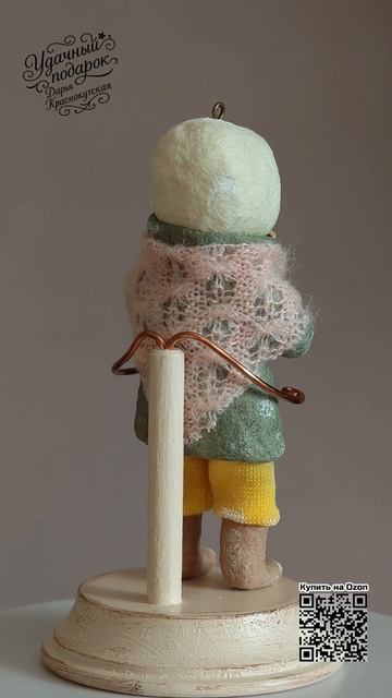 Девочка с котёнком. Ватная ёлочная игрушка ручной работы #ватнаяигрушка #удачныйподарок #творчество Девочка с котёнком. Ватная ёлочная игрушка ручной работы #ватнаяигрушка #удачныйподарок #творчество