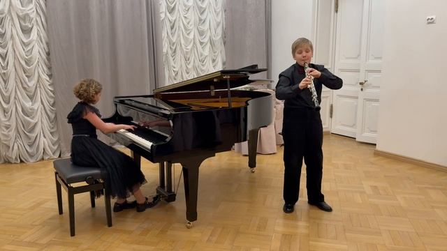 Савелий Яковлев, Кристина Попова А.П.Петров Вальс из к\ф "О бедном гусаре замолвите слово" смотреть онлайн