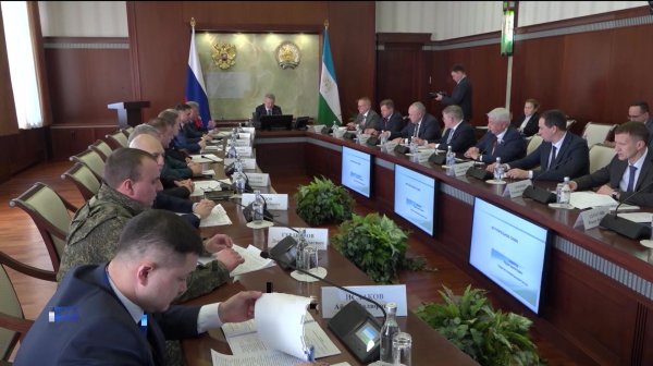 Власти Башкирии обсудили вопрос защиты промышленных объектов от атак беспилотников