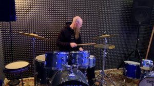 Поем под барабаны. Музыкальная школа